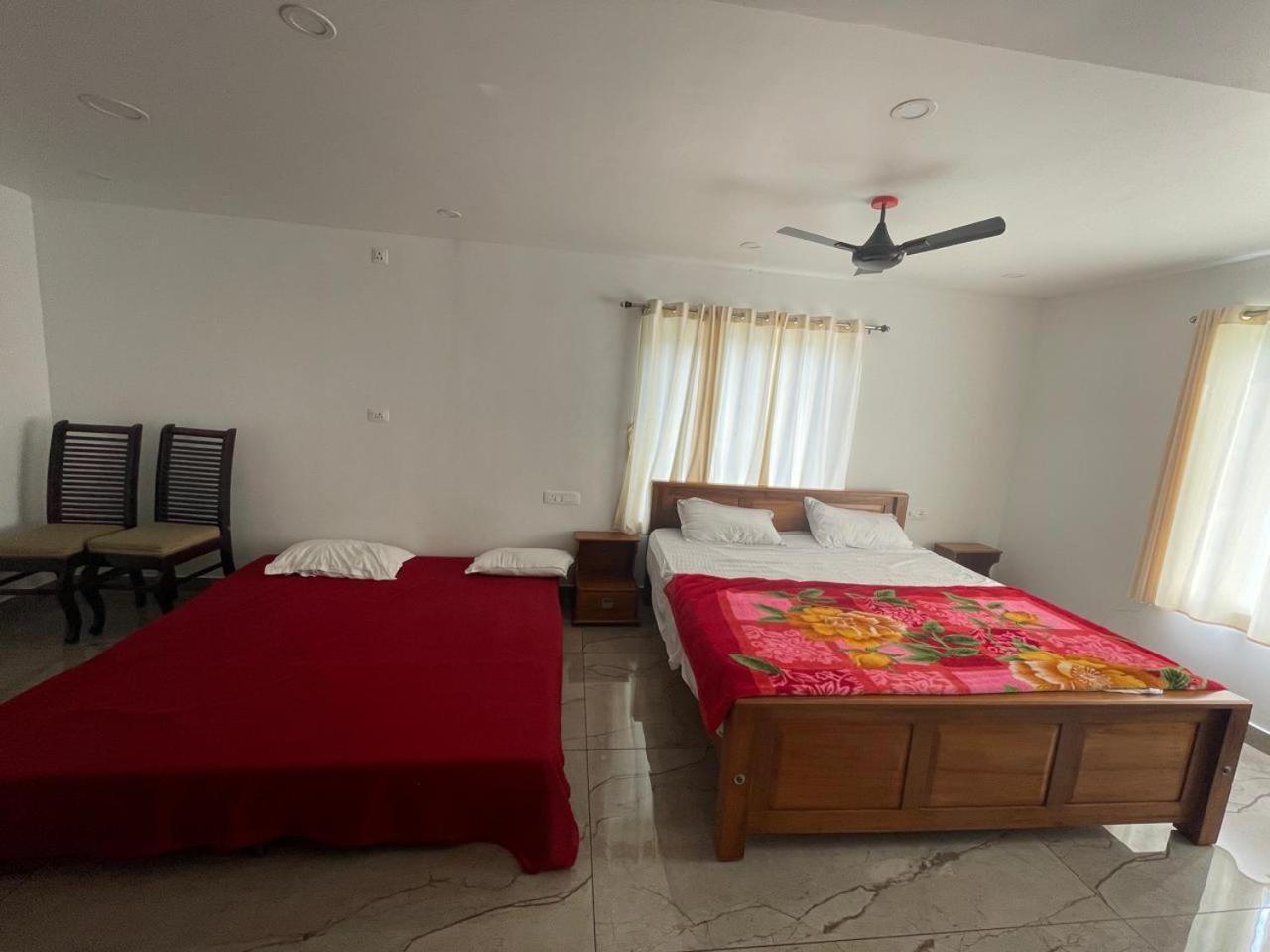 Blossom Valley Cottage 무나르 객실 사진